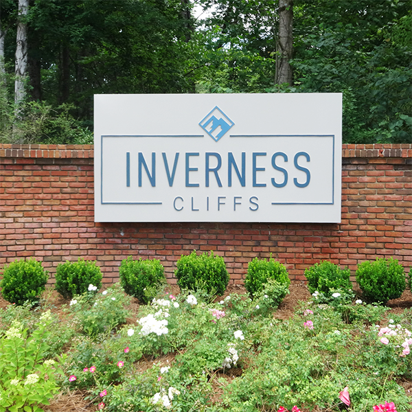 Koncept - Inverness monument sign