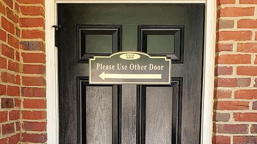 door-signage-plaque-in-kennesaw-ga